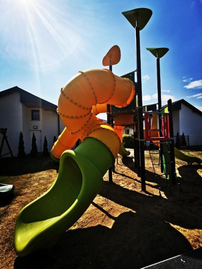 Domki i Pokoje Baltimor Grzybowo  Esterno foto